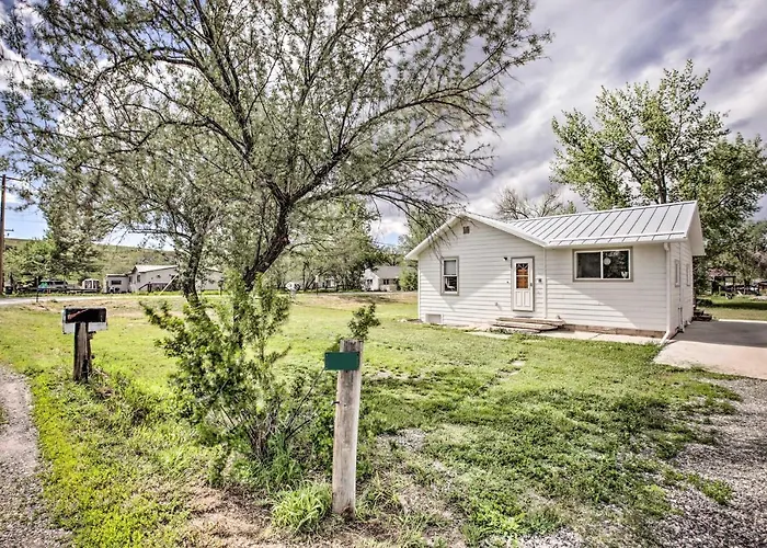 Lovely < 3 Mi To Hot Springs Holiday home